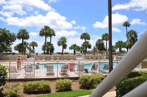 6 Steps down from patio to pool & beach NEVER use the elevator