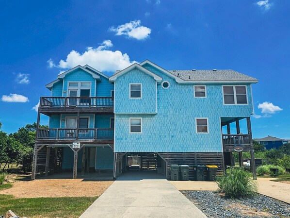 WH4 Exterior 