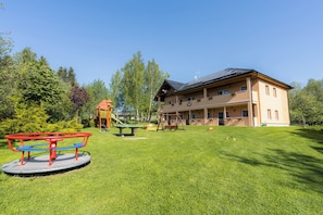 Esterni