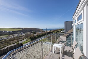 Beach/ocean view