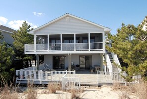 Exterior,Back Elevation,Ocean Side