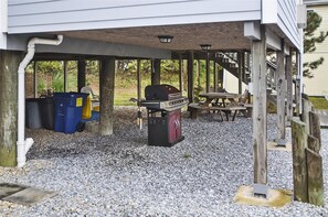 Lower Level,Car Port,