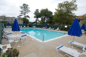 ,Sea Pines Village,
