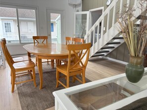 ,Dining room,