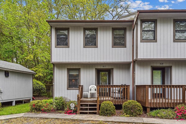 Exterior,Front Elevation,