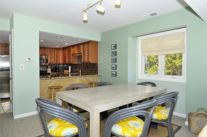 Main Level,Dining Area,