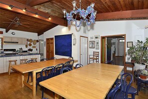 ,Dining Area,