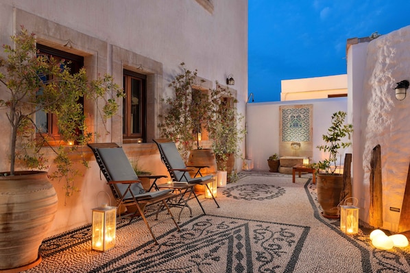 Villa Anastasia by night