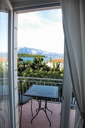 balcony and sea view