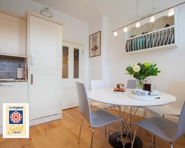 Casa del Forno:  4 Star Gold award stylish centrally located 3 Bedroom apartment