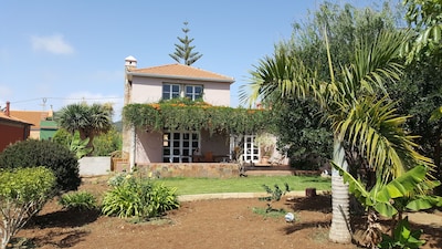 Chalet con huerta  ecologica y preciosas vistas panorámicas  en Tacoronte