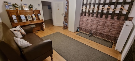 FeWo Riederhof 130 qm, 3 Schlafzimmer für bis zu 10 Pers-Eingangsbereich