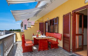balcony-terrace
