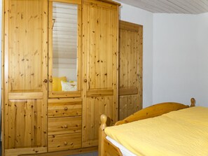 Ferienwohnung für 4 Personen, Balkon, 65 qm-Schlafzimmer andere Ansicht