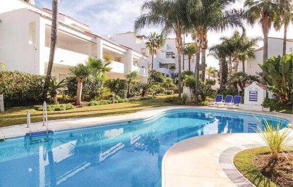 pool