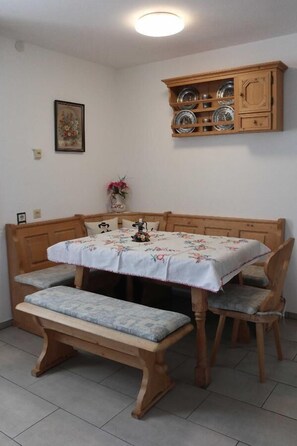 Ferienwohnung Abendsonne-Essecke Erdgeschoss