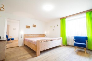 Ferienwohnung Abendsonne-Schlafzimmer 1 EG