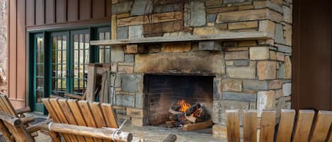 Relax Around this Outdoor Fireplace!