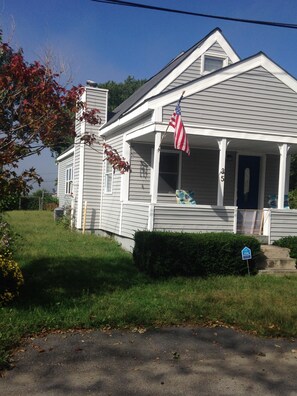 Front yard showing porch