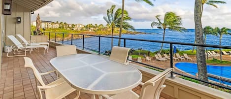 Whalers Cove at Koloa Landing #221 - Oceanfront Dining & Lounging Lanai - Parrish Kauai