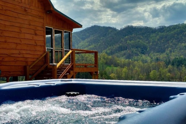 Relax in the Hot Tub at Still Rock Farms