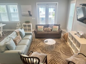 Enjoy the living room with plenty of seating for the whole family!