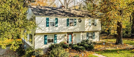 This home sits on a dead end street to allows for privacy and lots of parking