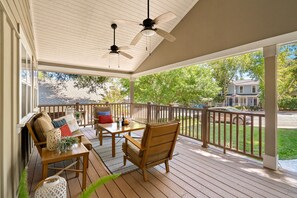 This porch is everything!!