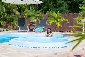 Utomhuspool