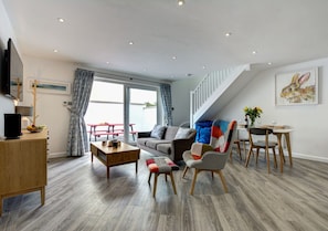Open plan living room/kitchen/diner