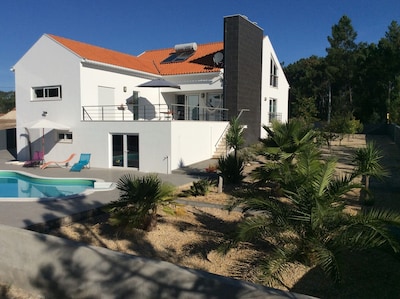 Eine Villa in Portugal zwischen Meer und Bergen ohne zu zögern zu entdecken 