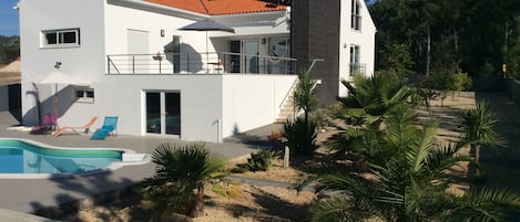 Villa de 200 M2 avec pinède