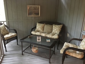 Screened Porch - wonderful for wildlife watching