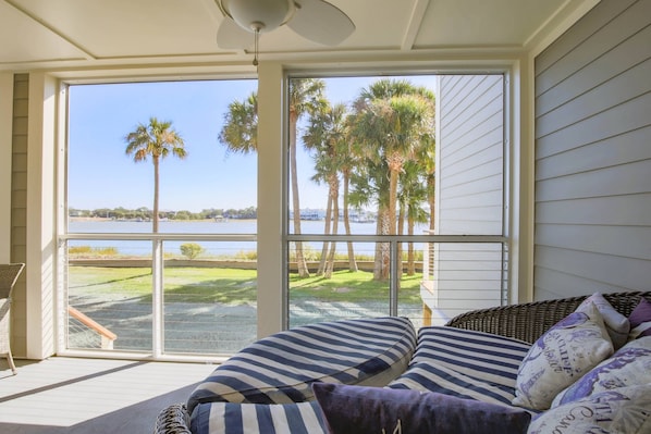 Get away from it all at Serenity and enjoy the wide open views of the Folly River!!