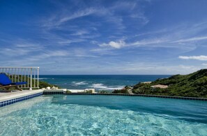Tranquil infinity edge pool