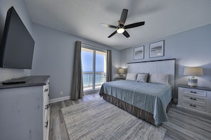 Gulf front master bedroom.