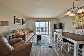 Living area with pull out sofa