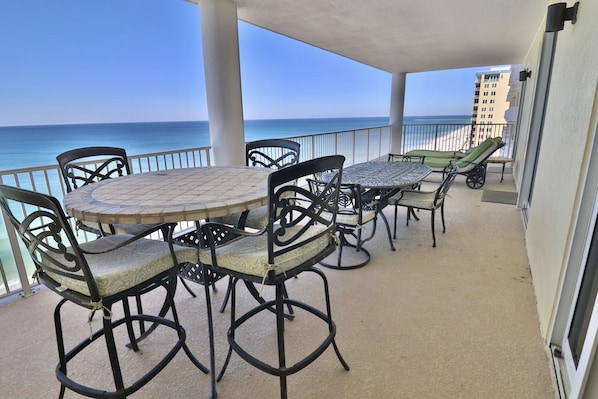 Private balcony with some amazing views of the emerald waters of PCB!