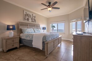 Gulf front 2nd bedroom