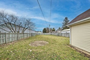 Fenced-In Yard | Outdoor Seating