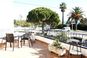 large terrace house becker miami playa spain