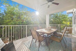 2nd floor balcony