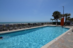 Pool Overseeing the ocean