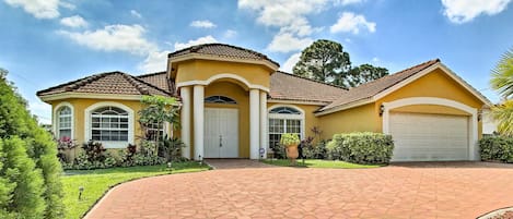 Port St. Lucie Vacation Rental | 4BR | 2BA | 3,680 Sq Ft | Step-Free Access