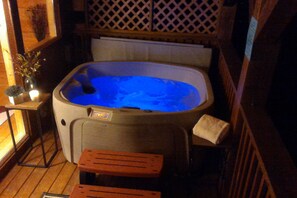HOT TUB - Top balcony, with Mountain VIEWS! LED lights feature and waterfall
