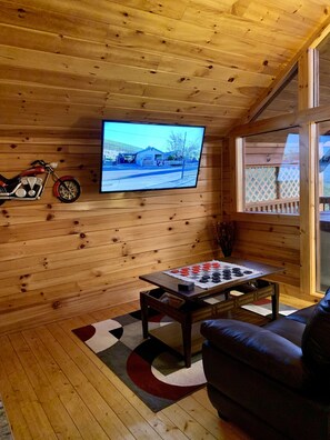 Game room area Fast Comcast internet WIFI throughout cabin  Xfinity cable 