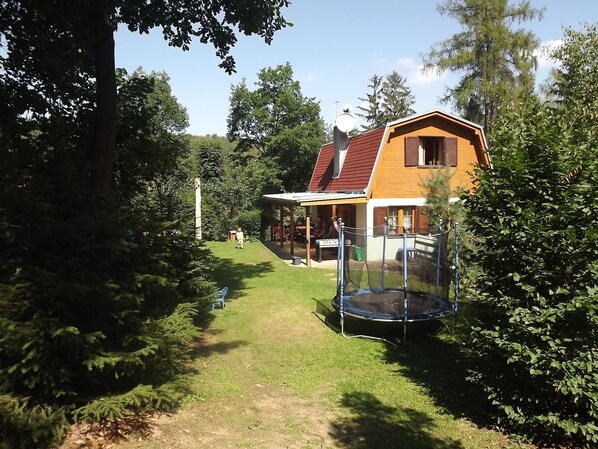 Cottage Vranov dam with big garden