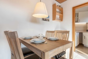 Essbereich im Wohnzimmer