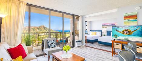 Beautiful Ocean and Diamond Head views from everywhere in the condo.