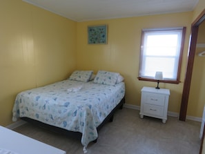 Queen bedroom 